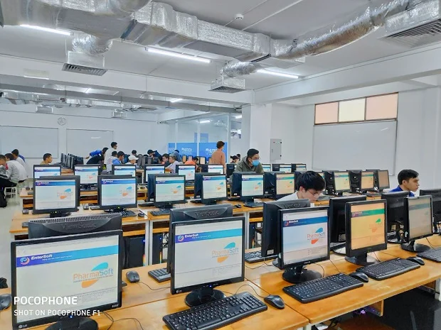 The ENTERSOFT software company installed the ERP-PharmaSoft for teaching students at HUTECH